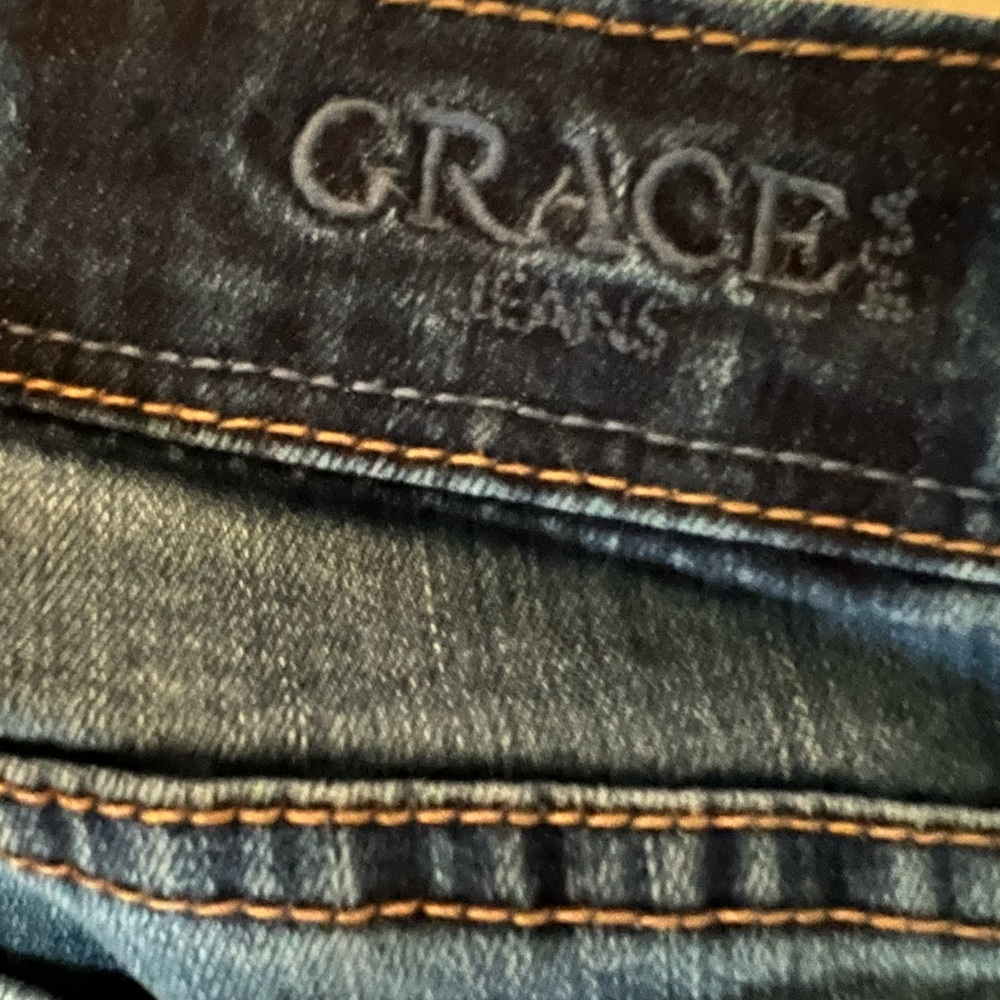 Grace Easy Fit Distressed Crop Jeans Size 29 Raw Hem Stretch Denim - Picture 4 of 5
